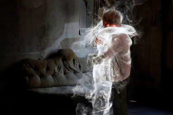 Hồn Ma Vọng Chồng